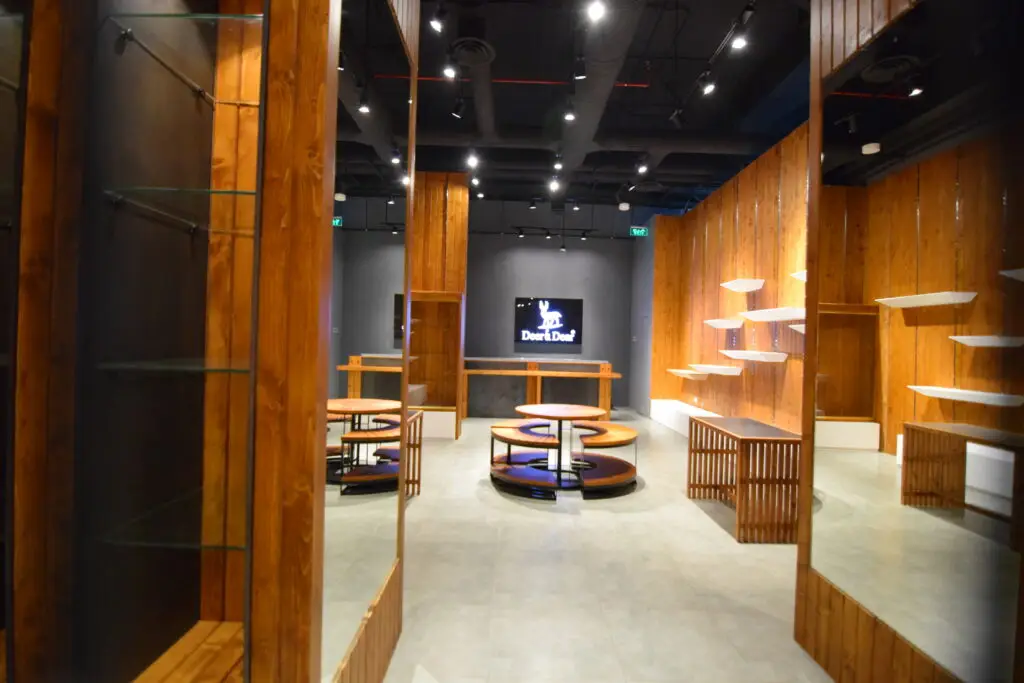 Deer & Dear fashion retail fit-out Riyadh Park Mall by ArchSkills